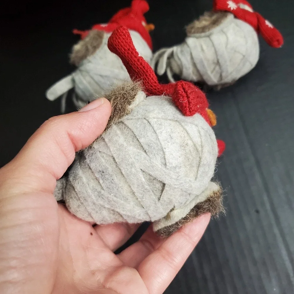 Gray‎ Felt Christmas Birds W/ Red Winter Hat Scarf Set Of 4 Tiered Tray Decor *
